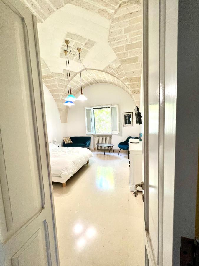 Villa Encantamiento - Dimora Gelsomino - Masseria Storica Nel Cuore Della Puglia Con Piscina Latiano Eksteriør billede
