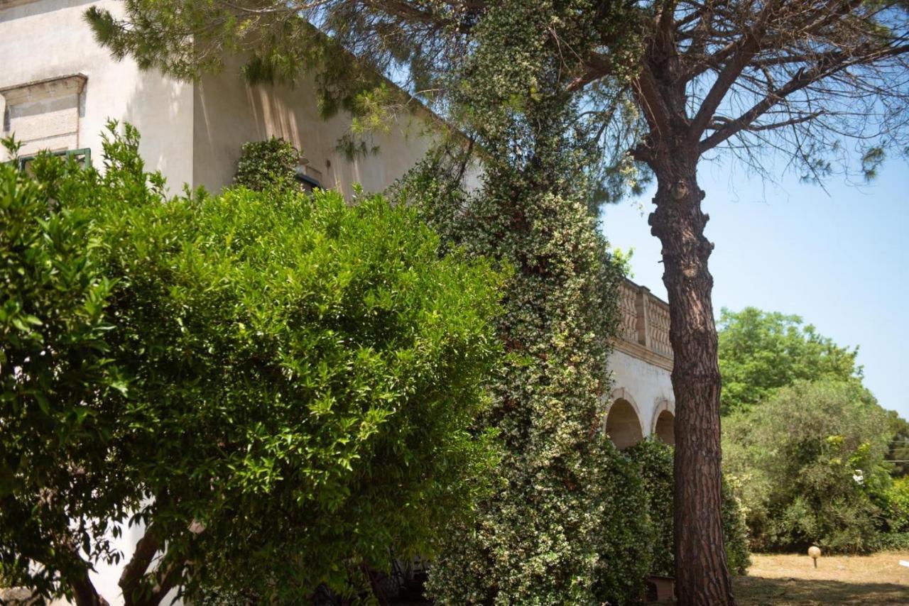 Villa Encantamiento - Dimora Gelsomino - Masseria Storica Nel Cuore Della Puglia Con Piscina Latiano Eksteriør billede