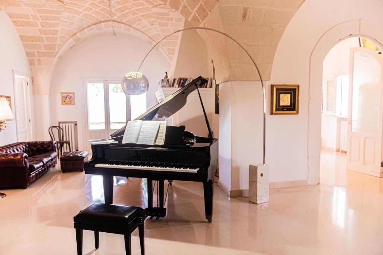 Villa Encantamiento - Dimora Gelsomino - Masseria Storica Nel Cuore Della Puglia Con Piscina Latiano Eksteriør billede