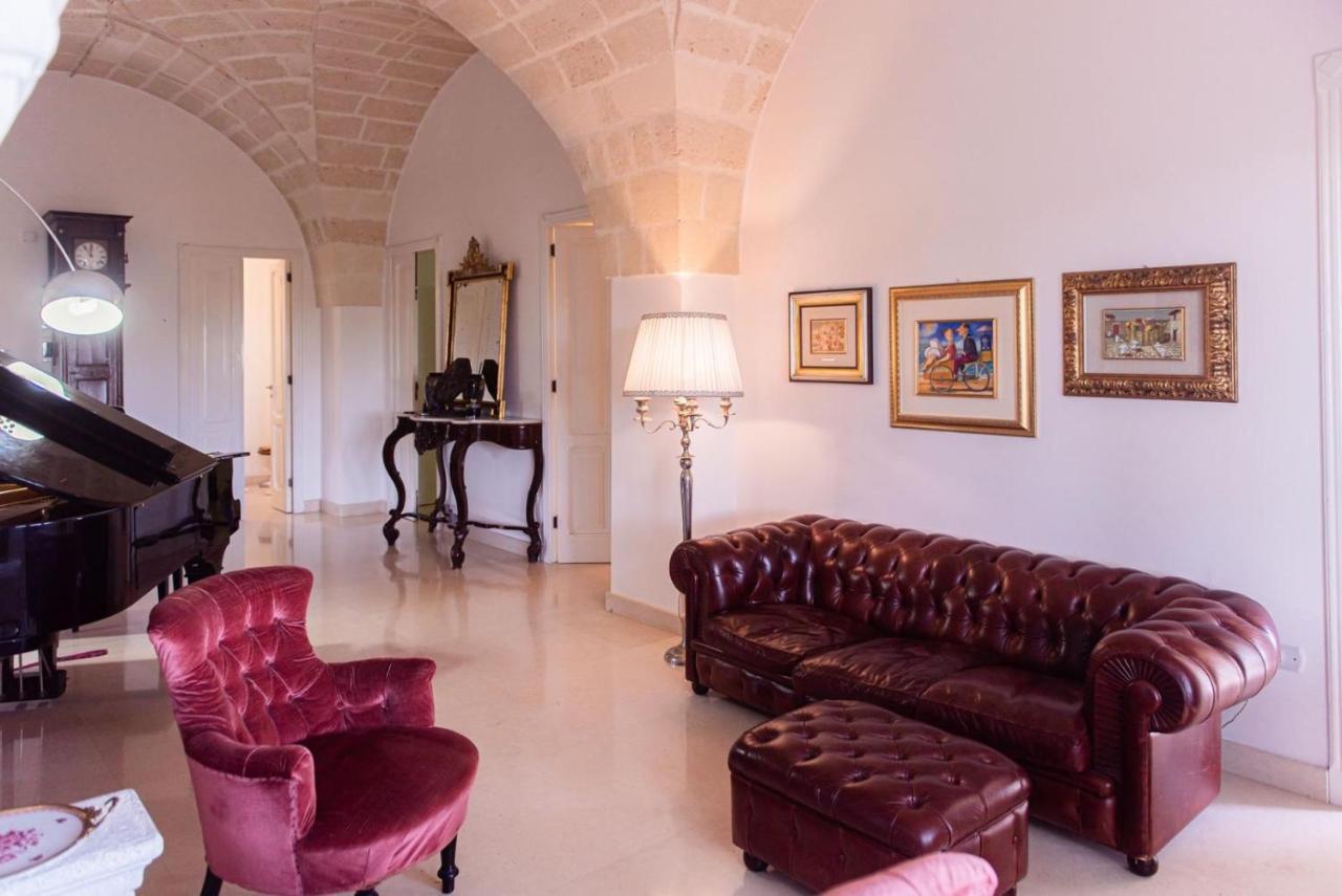 Villa Encantamiento - Dimora Gelsomino - Masseria Storica Nel Cuore Della Puglia Con Piscina Latiano Eksteriør billede