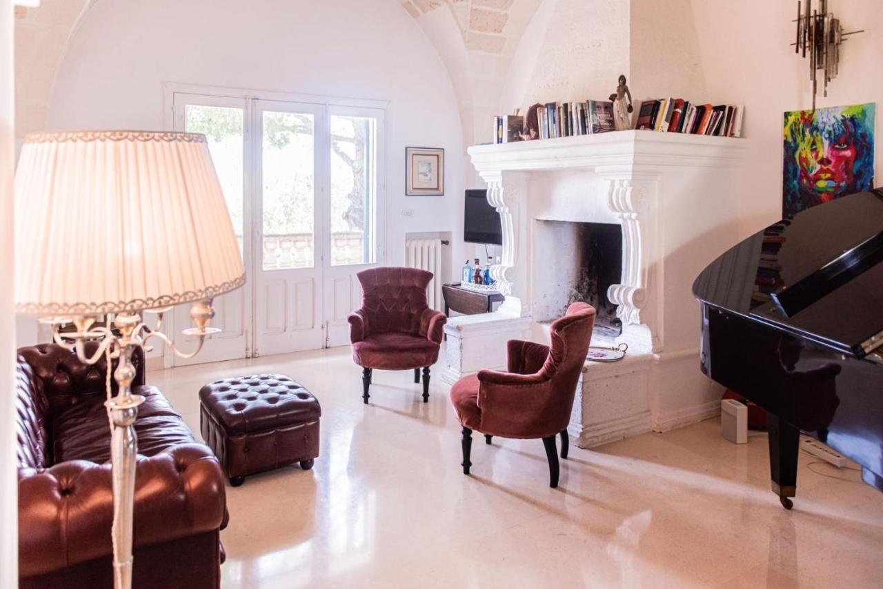 Villa Encantamiento - Dimora Gelsomino - Masseria Storica Nel Cuore Della Puglia Con Piscina Latiano Eksteriør billede