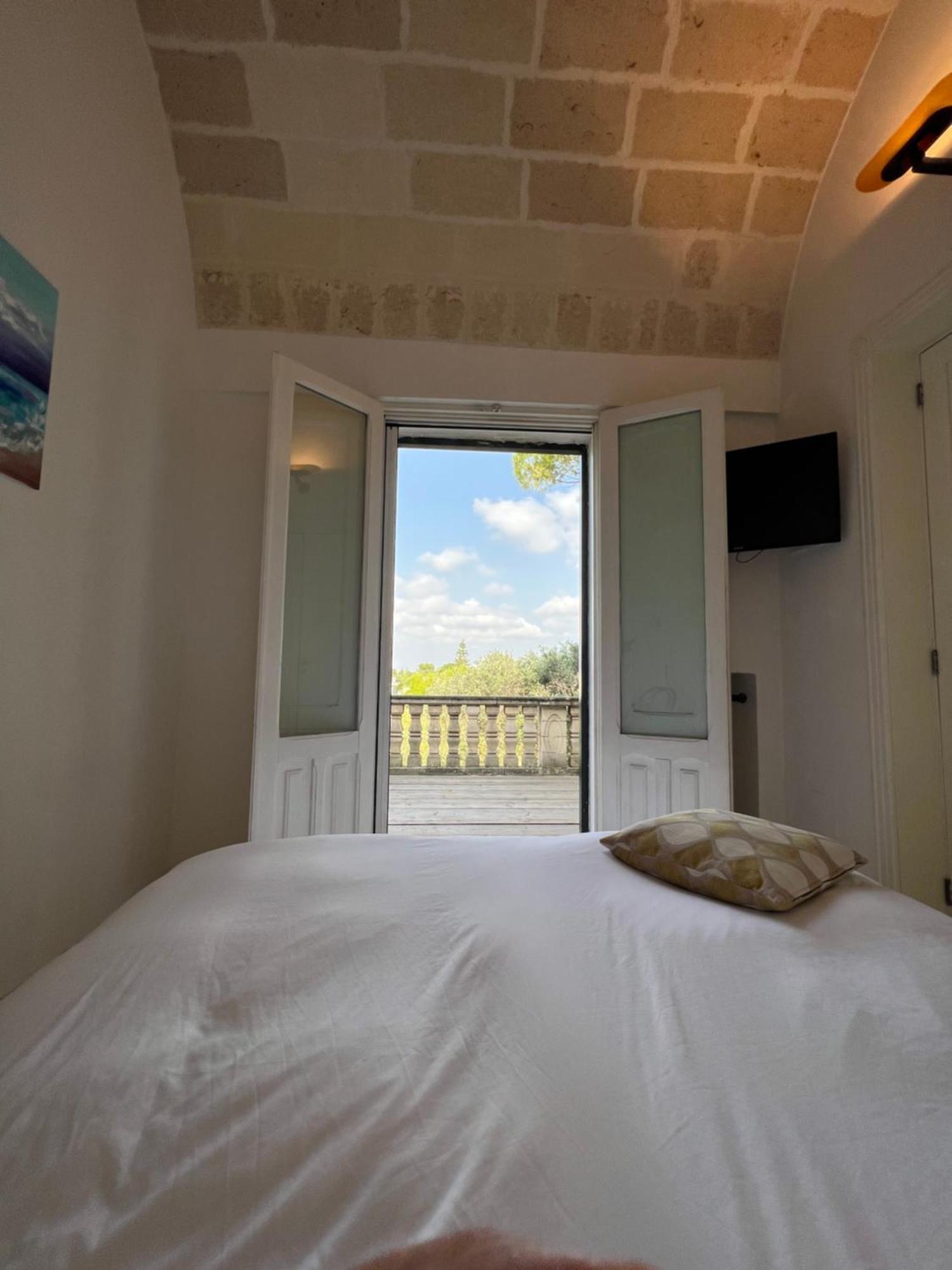 Villa Encantamiento - Dimora Gelsomino - Masseria Storica Nel Cuore Della Puglia Con Piscina Latiano Eksteriør billede